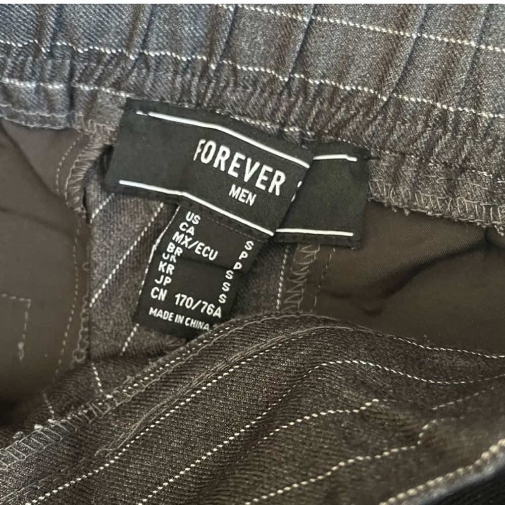 Forever 21 grey pinstripe belted pants - Picture 5 of 5